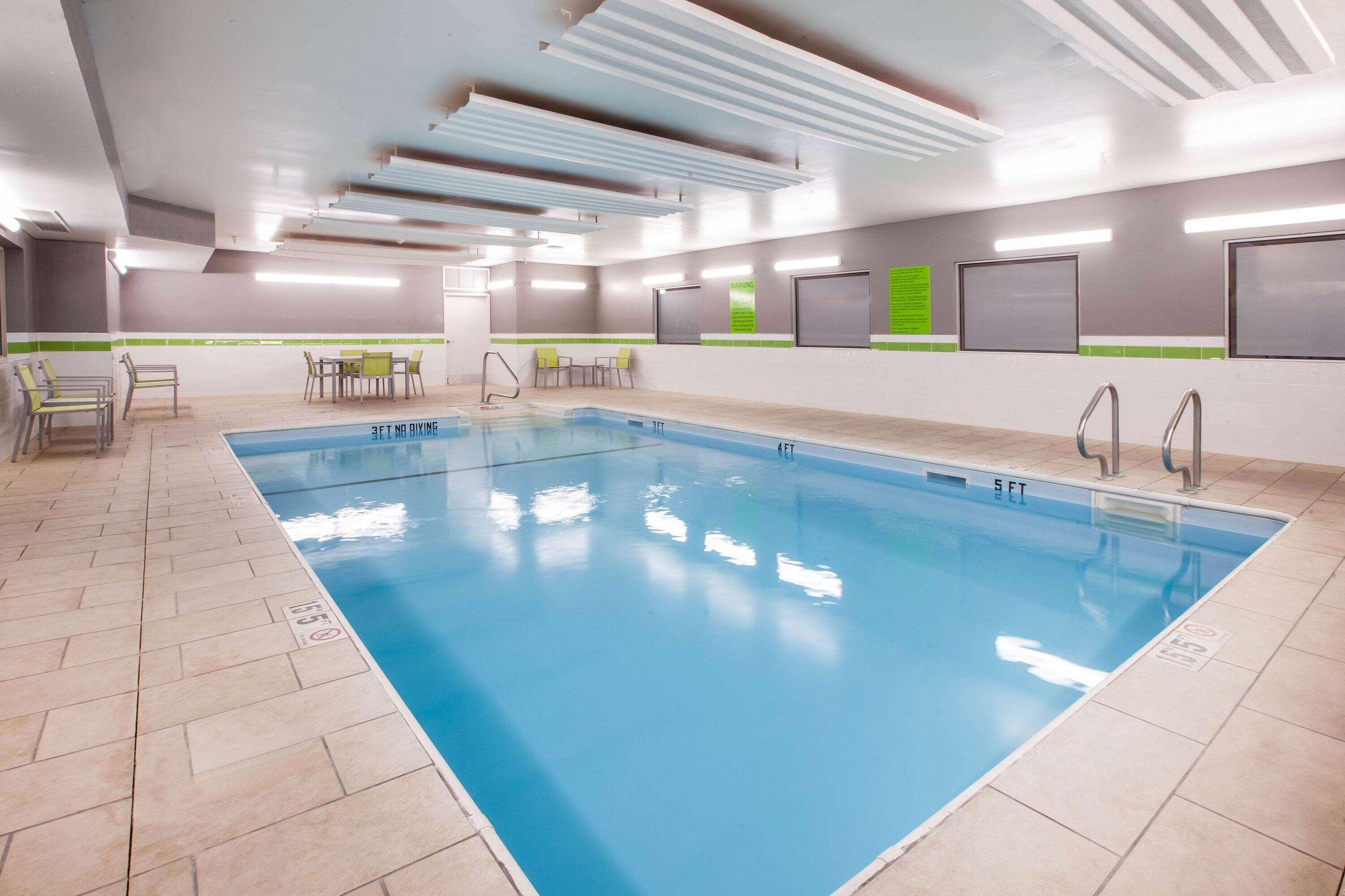 La Quinta Inn And Suites By Wyndham Elkhart Eksteriør billede