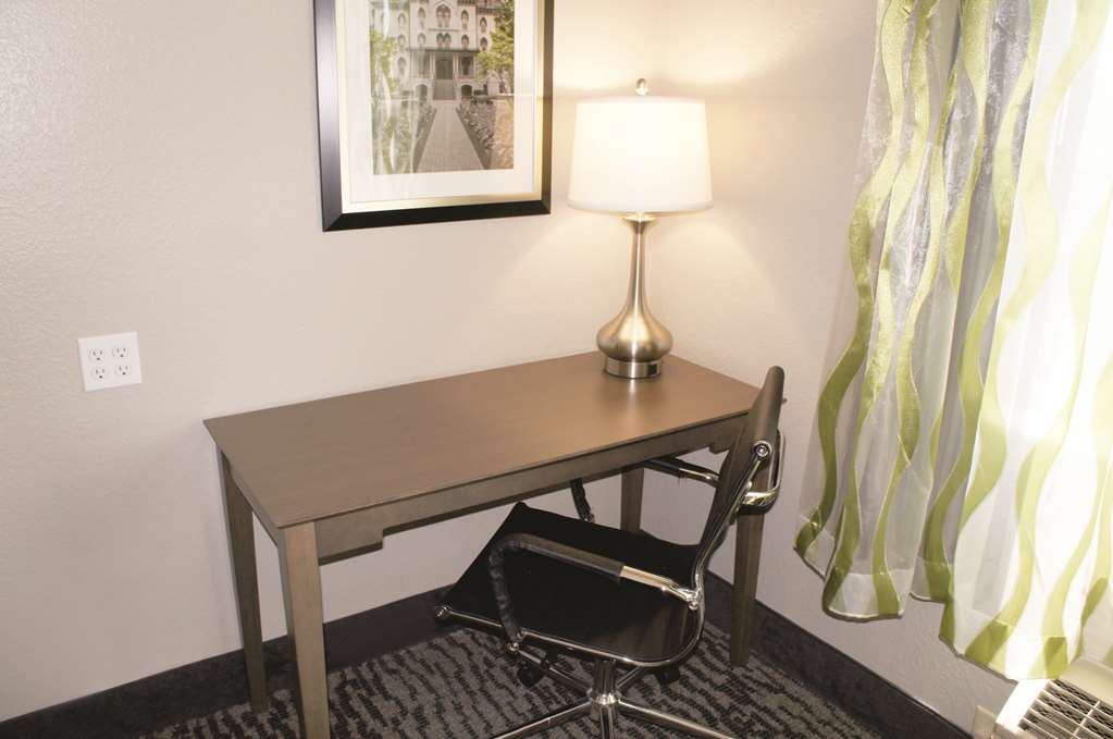 La Quinta Inn And Suites By Wyndham Elkhart Værelse billede